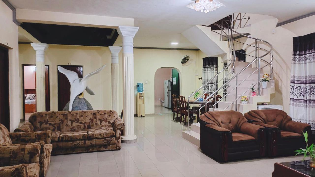 Airport Residence Inn Катунаяка Екстер'єр фото