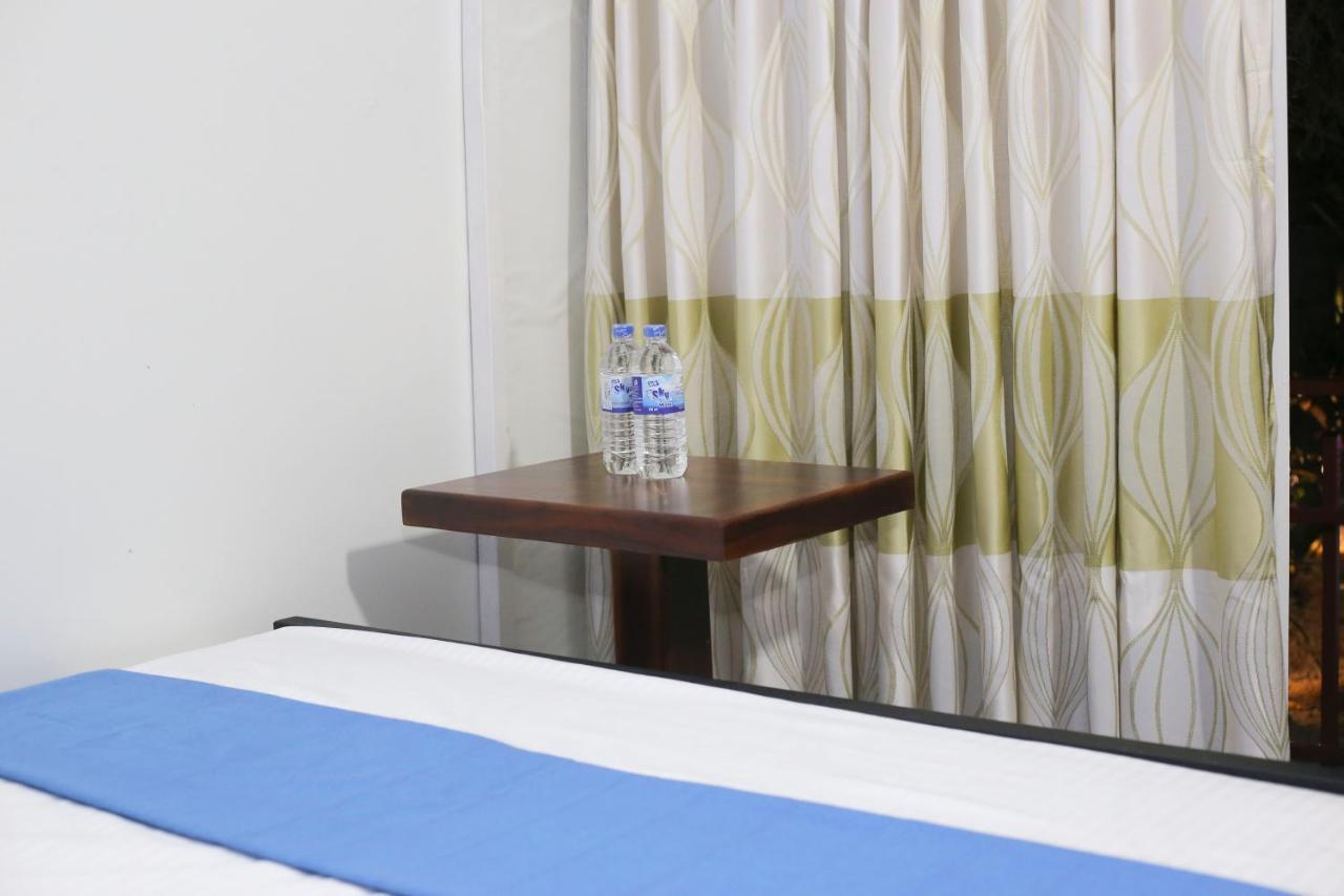 Airport Residence Inn Катунаяка Екстер'єр фото